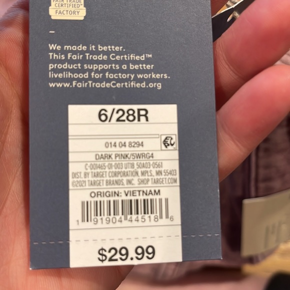 Universal Thread Soft Jeans - Picture 3 of 3